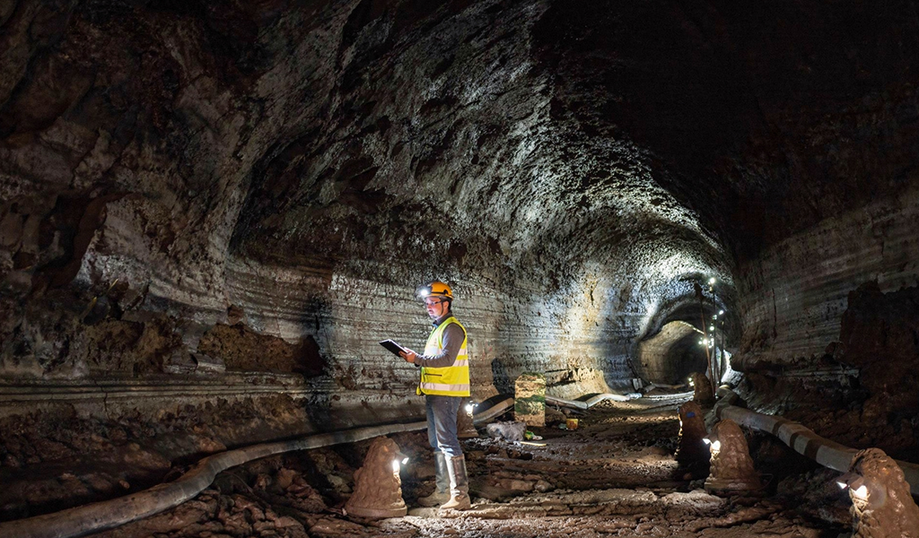 Unmanned Tunnel and Cave inspection and mapping
